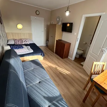 Martyna-pokoje Blisko Plazy Homestay *