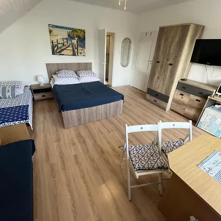 Homestay Martyna-pokoje Blisko Plazy Wladyslawowo
